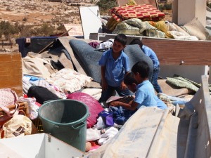Talon tuhoamiset arkipäivää monelle beduiinille Palestiinassa
